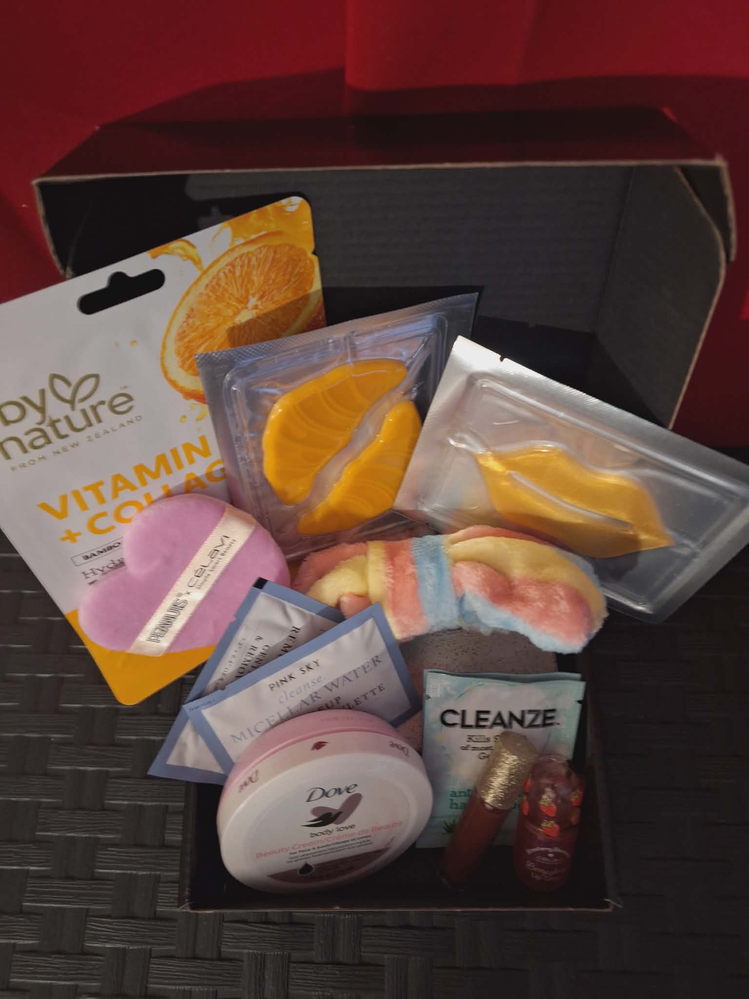 Women's Spa Box 26
